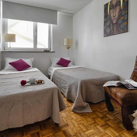 V Ajax Warsaw Bed&Breakfast Rooms Exterior photo