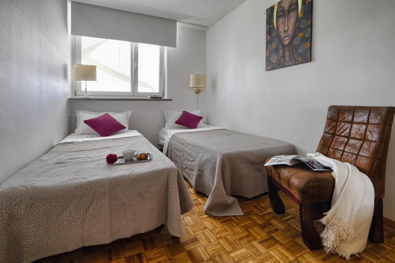 V Ajax Warsaw Bed&Breakfast Rooms Exterior photo